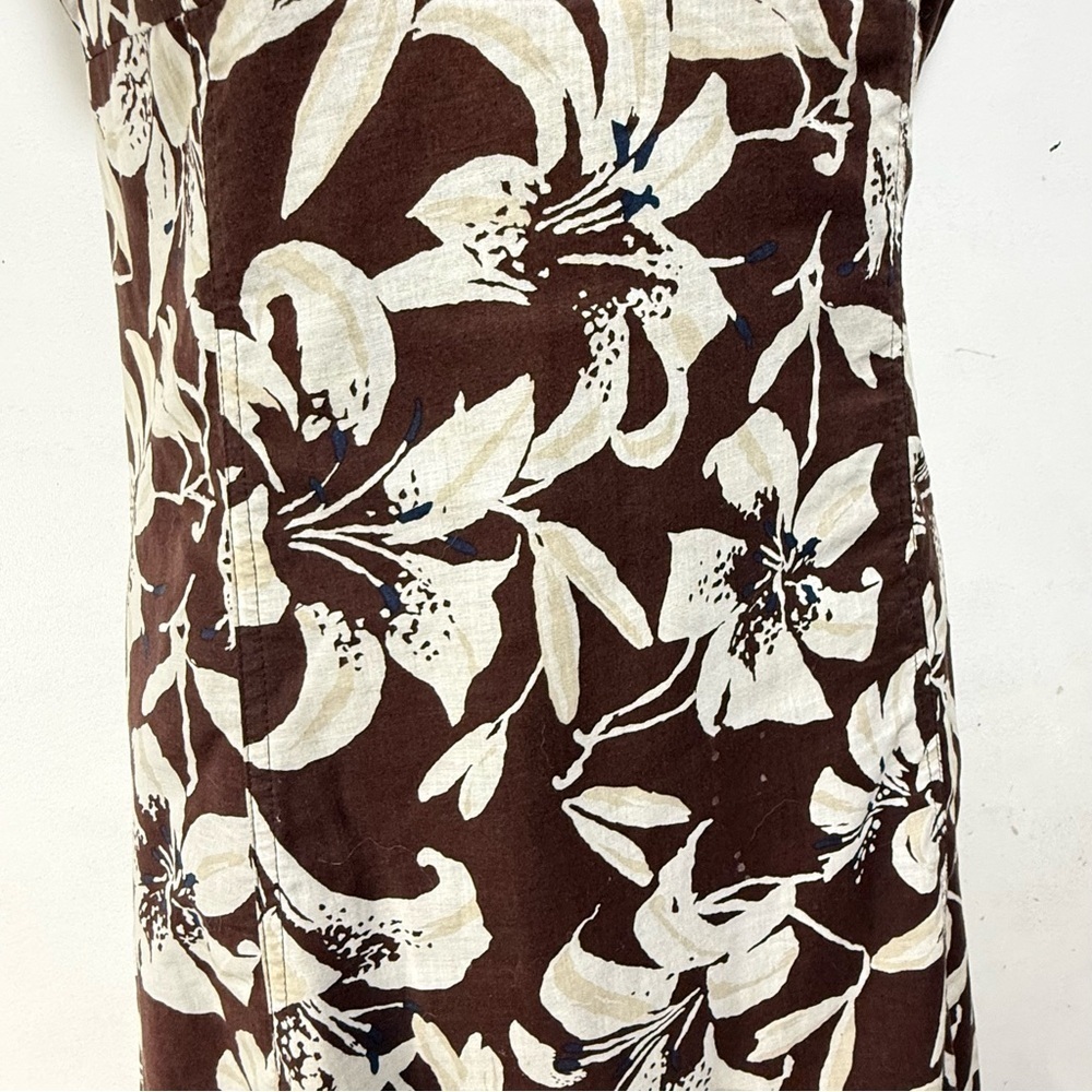 Floral Brown and White Sleeveless Dress - Picture 3 of 8